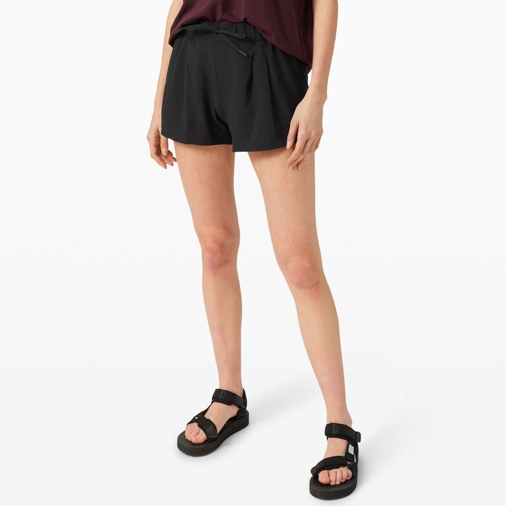 LULULEMON Stroll at‎ Sundown Short 3" Size 8